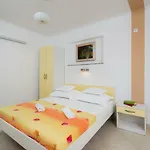 Nada Бол